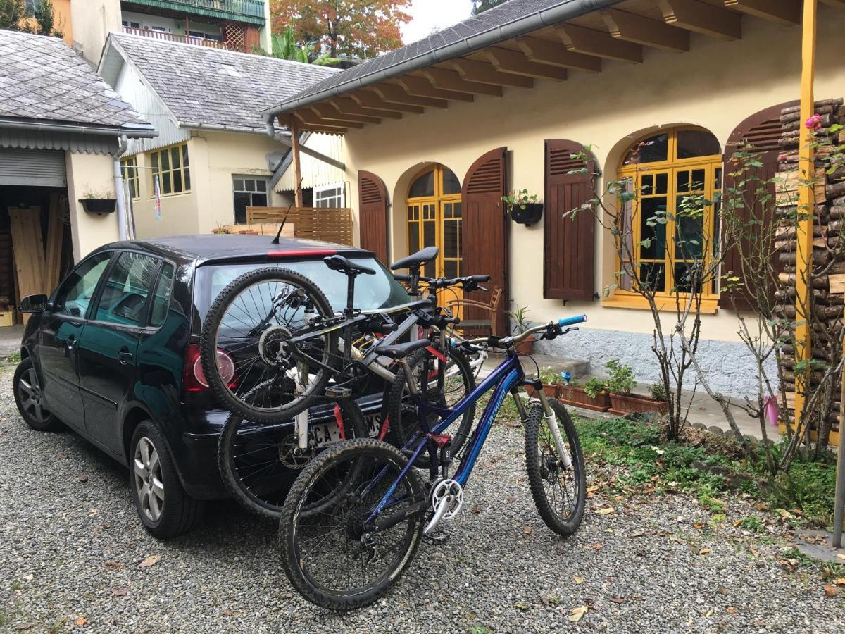 Charmant Appartement Sur Cour, Le Berlingott Bagnères-de-Bigorre Eksteriør billede